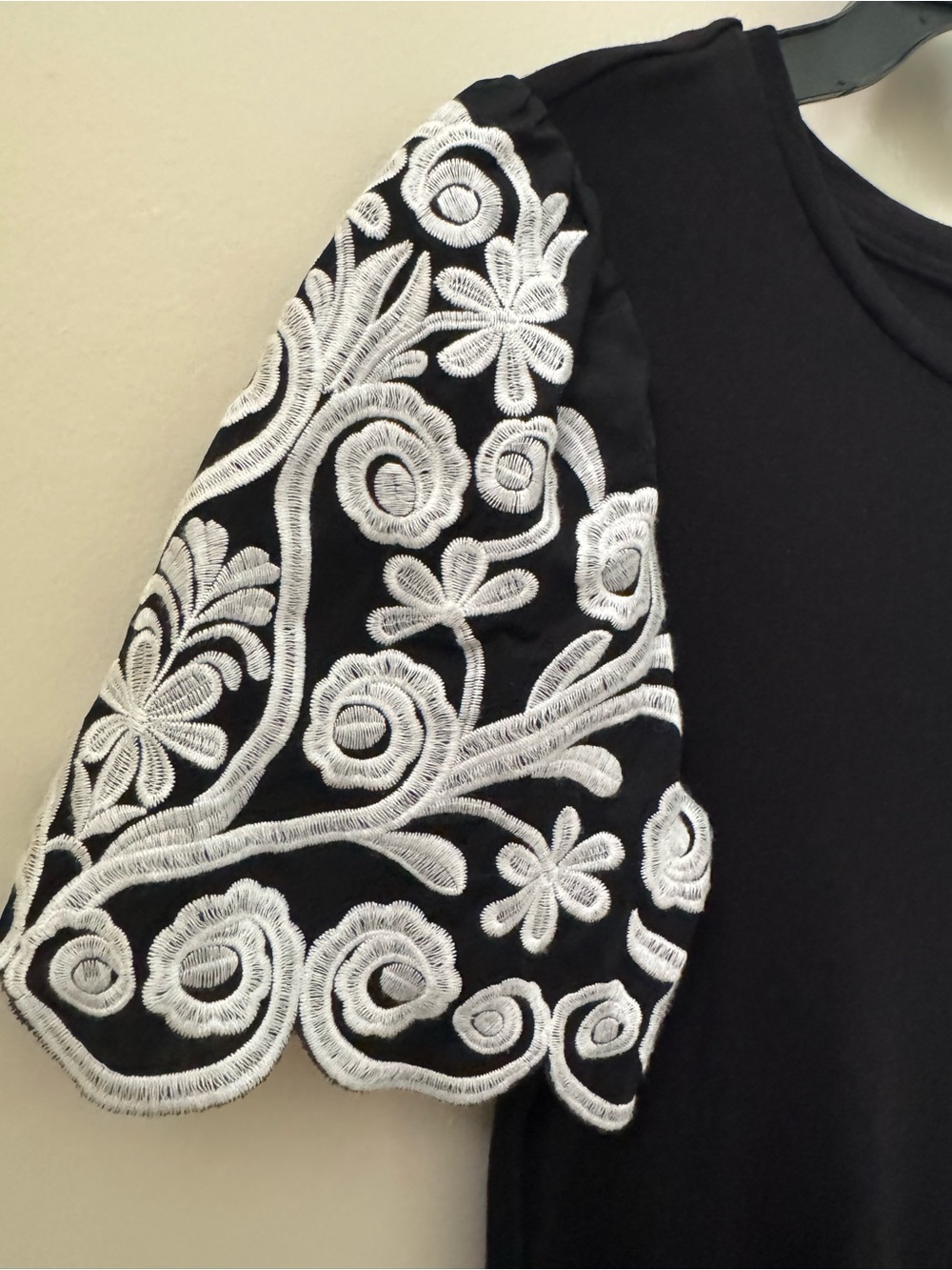 Tahari Black Knit Top with White Floral Embroidered Puff Sleeves